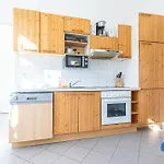 Stylish 2Br Shared Apt For Longstays Margareten, Up To 5P