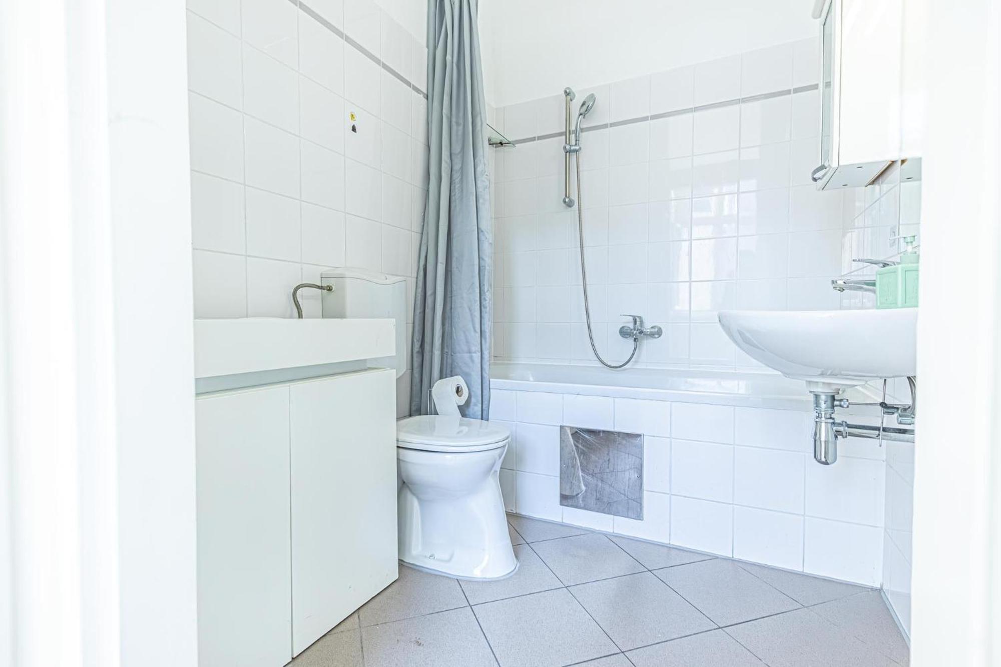 Stylish 2br Shared For Longstays Margareten, Up To 5p Apartment